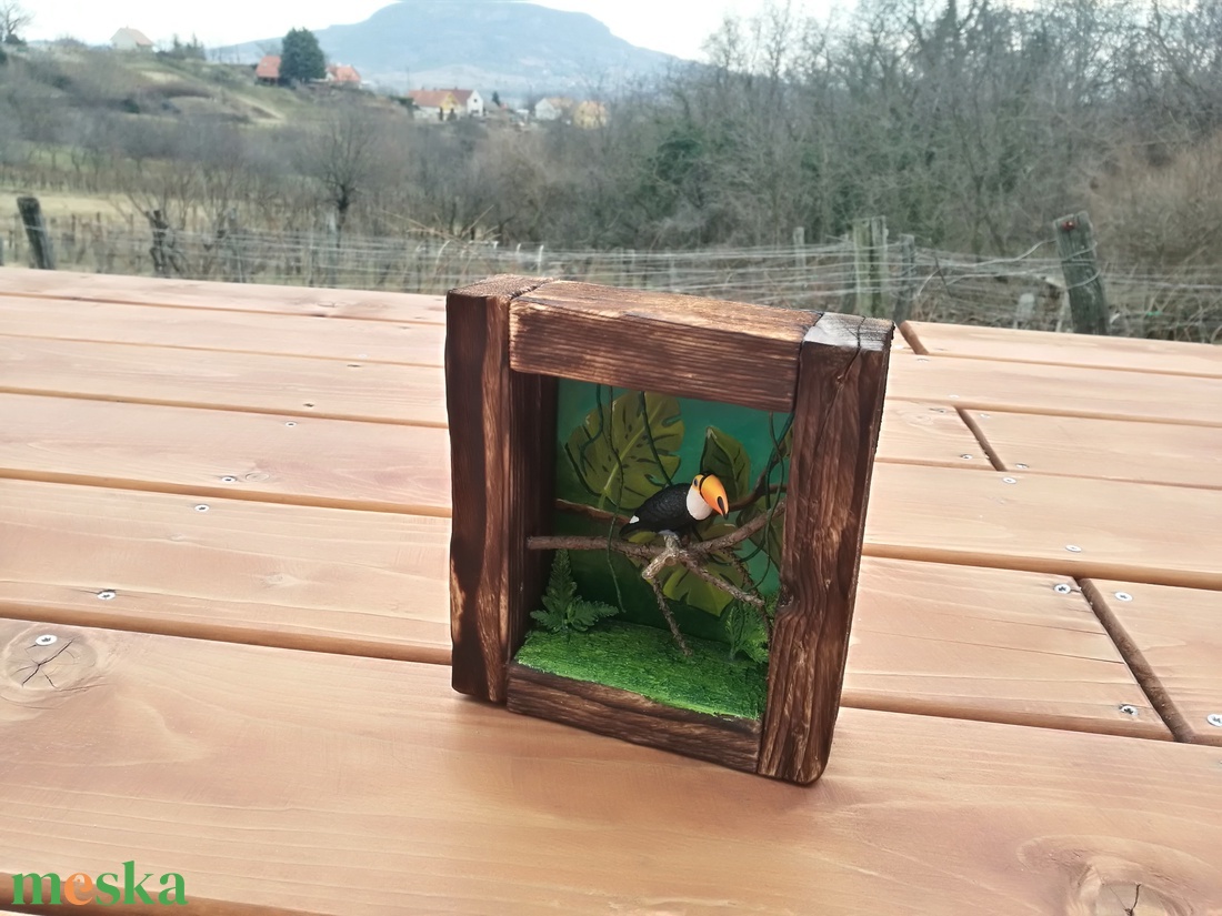 Tukános shadowbox, falikép - otthon & életmód - dekoráció - kép & falikép - fából készült kép - Meska.hu Tukános shadowbox, falikép - otthon & életmód - dekoráció - kép & falikép - fából készült kép - Meska.hu
