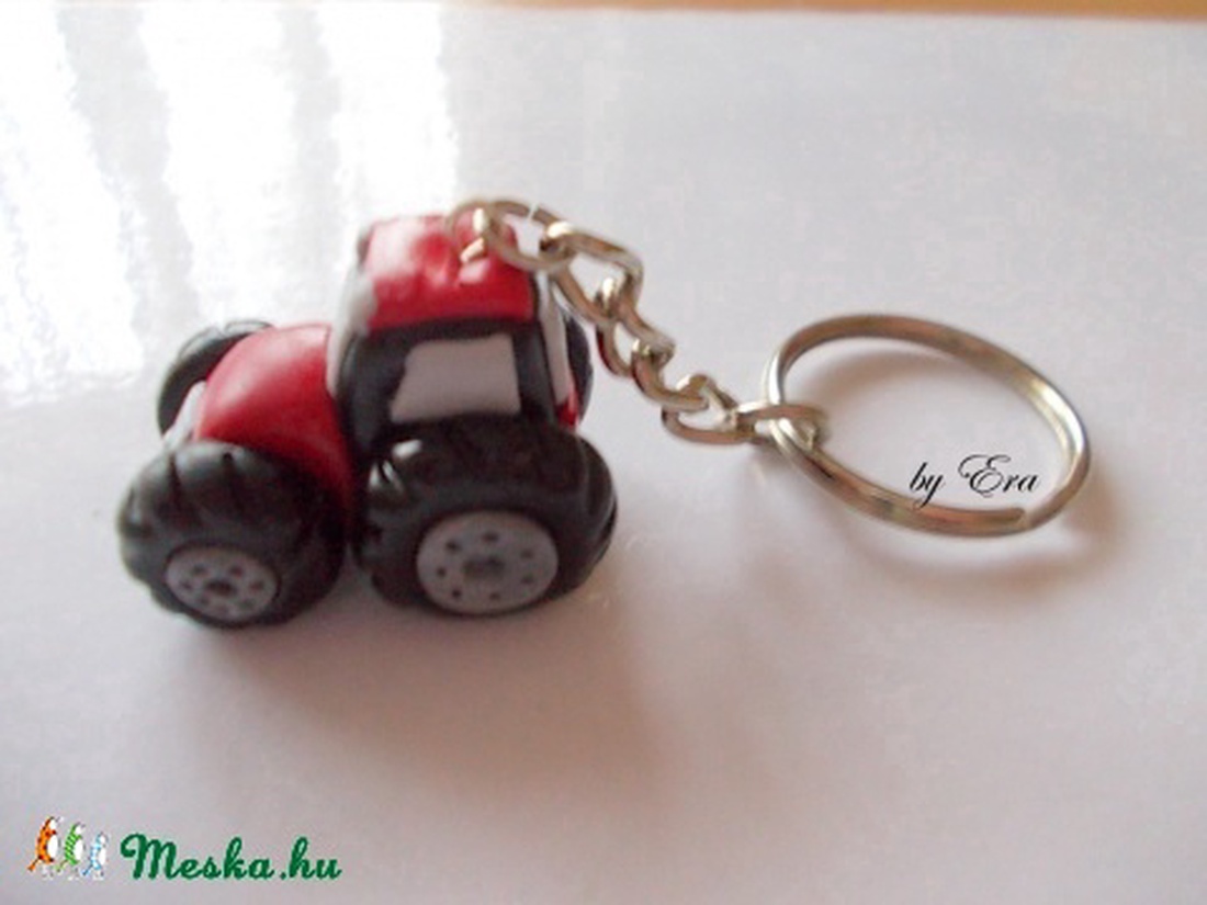 Traktoros kulcstartó -  - Meska.hu