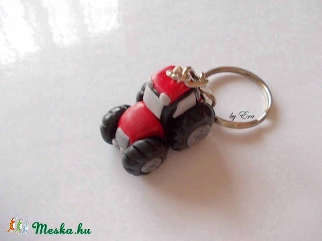 Traktoros kulcstartó -  - Meska.hu