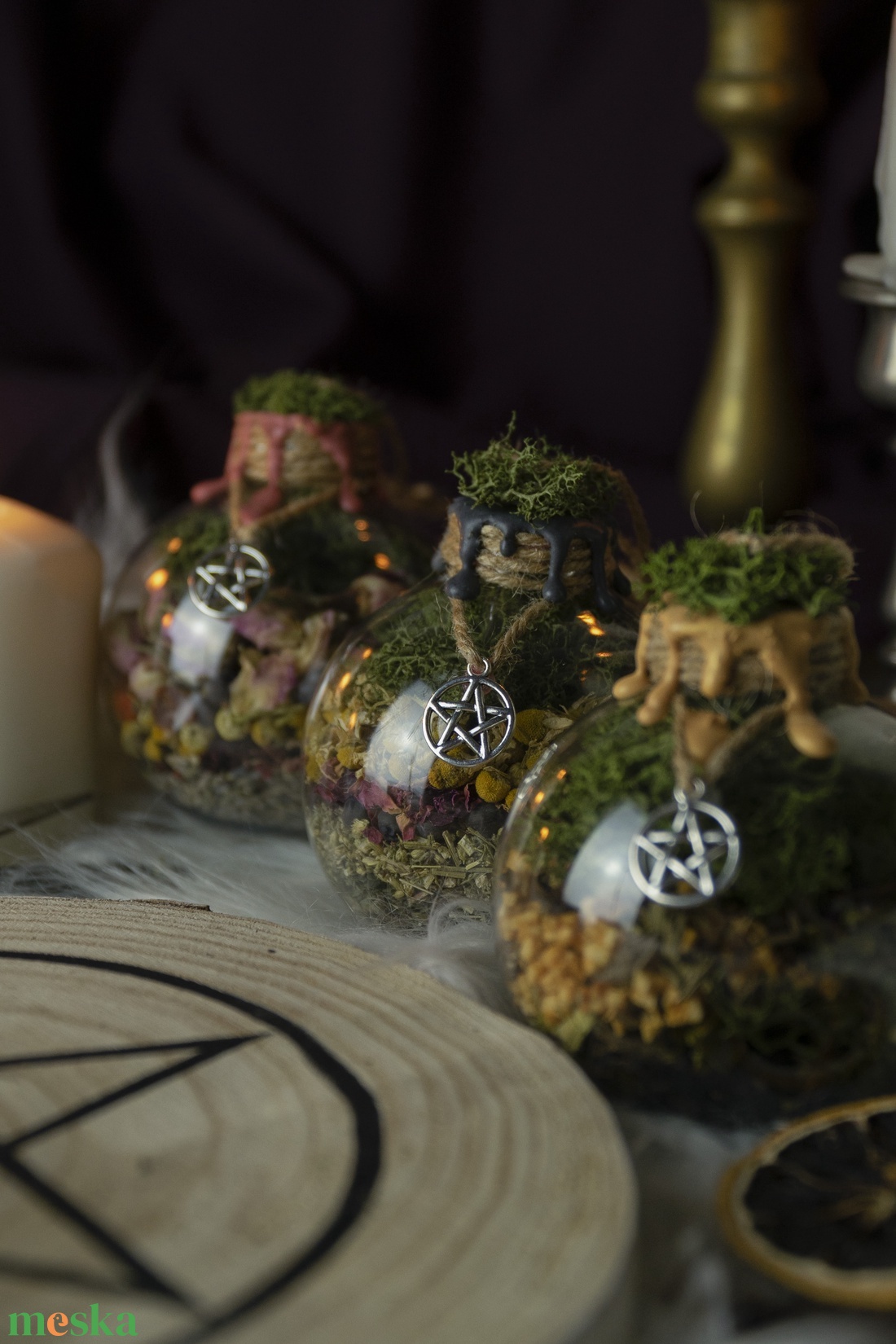 Újévi Bőségvonzó Witch Ball, kézműves boszorkány gömb, szerencse, bőség, új kezdetek  - otthon & életmód - dekoráció - ajtó- és ablak dekoráció - ablakdísz - Meska.hu