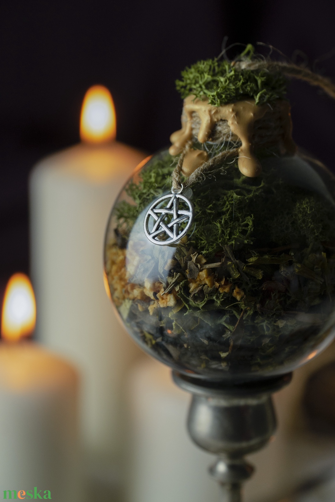 Újévi Bőségvonzó Witch Ball, kézműves boszorkány gömb, szerencse, bőség, új kezdetek  - otthon & életmód - dekoráció - ajtó- és ablak dekoráció - ablakdísz - Meska.hu