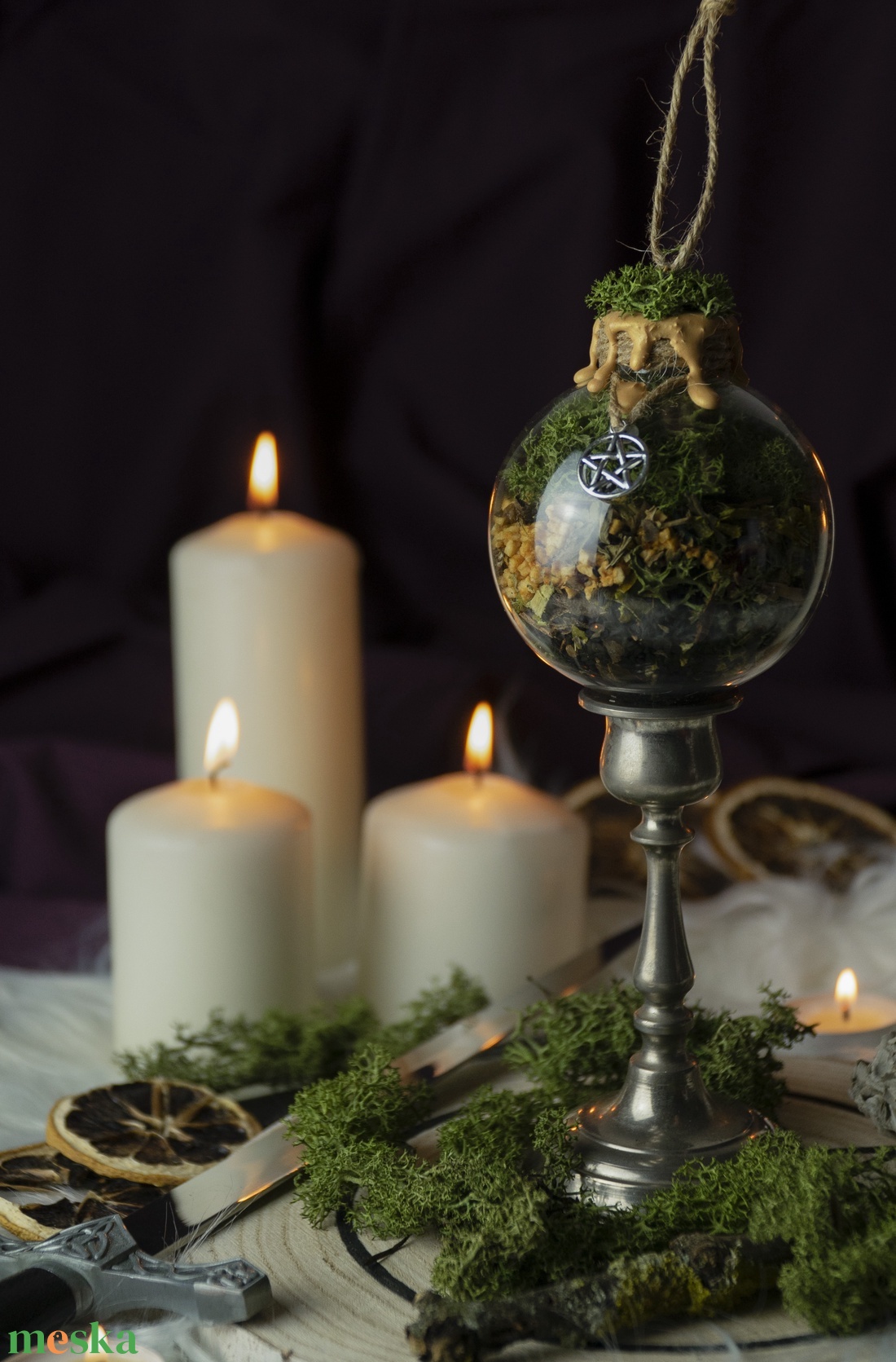 Újévi Bőségvonzó Witch Ball, kézműves boszorkány gömb, szerencse, bőség, új kezdetek  - otthon & életmód - dekoráció - ajtó- és ablak dekoráció - ablakdísz - Meska.hu