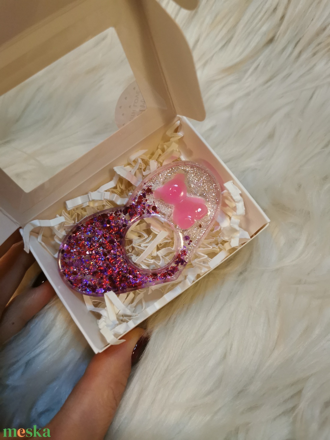 Foszforeszkáló Könyvgerincvédő-könyves ajándék - könyv & zene - könyvjelző - Meska.hu