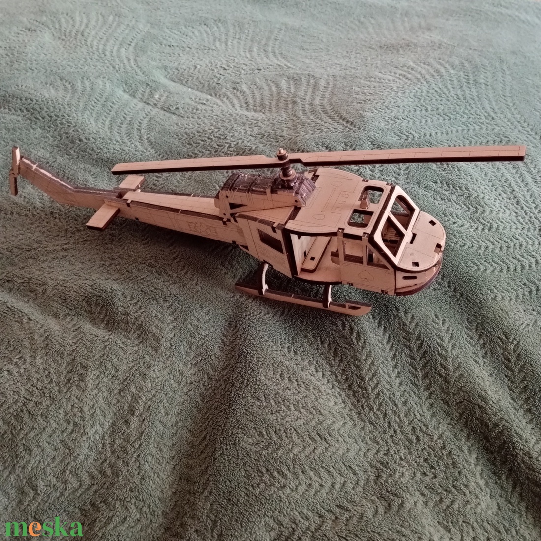 Helikopter makett - művészet - makett, modell - Meska.hu Helikopter makett - művészet - makett, modell - Meska.hu