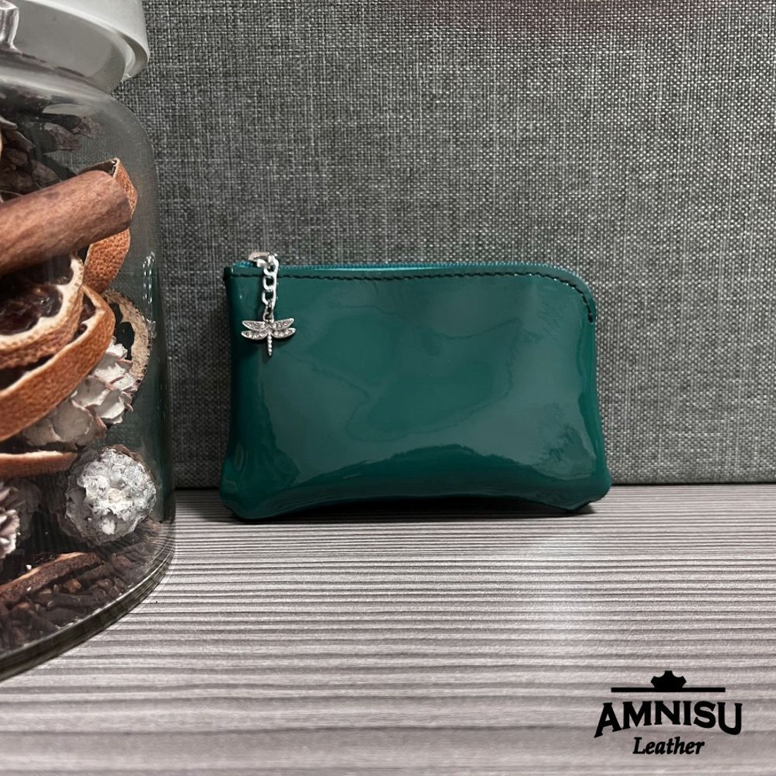 Zöld lakk egy cipzáras kulcstartó A7005 - táska & tok - kulcstartó & táskadísz - kulcstartó - Meska.hu