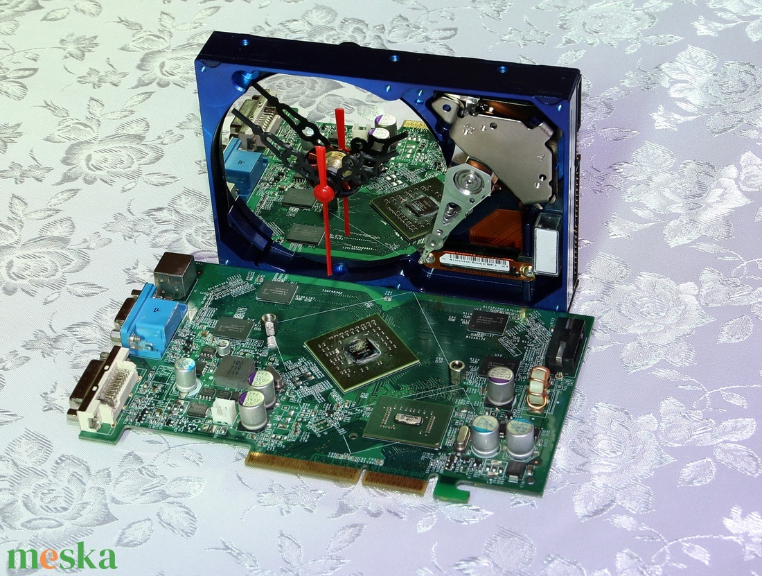 Hard Disk Drive óra - otthon & életmód - dekoráció - fali és függő dekoráció - falióra & óra - Meska.hu