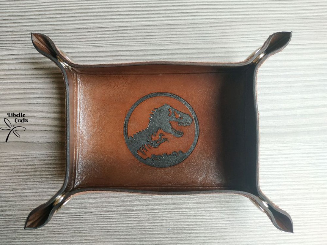 Jurassic World kockadobó tálca - játék & sport - szerepjáték - Meska.hu