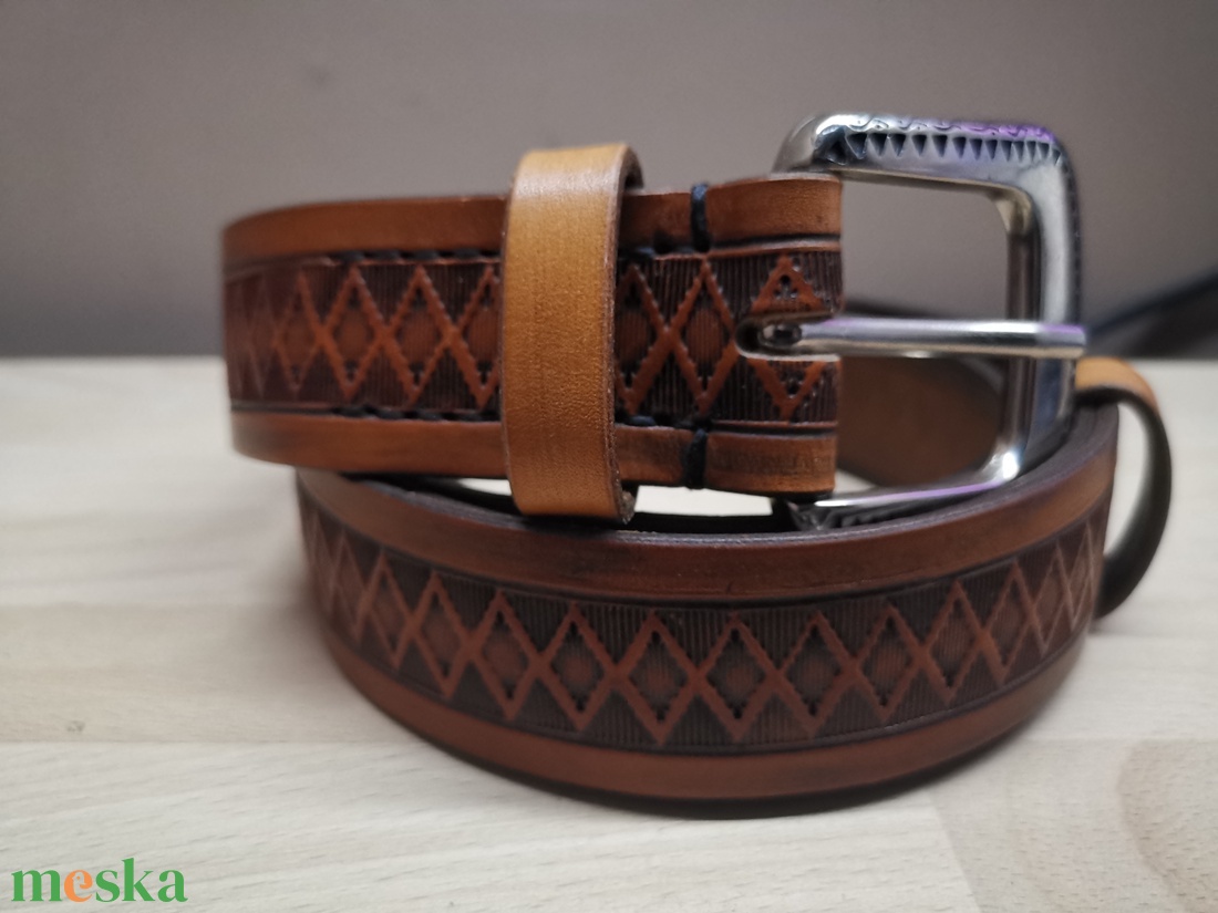 Növényi cserzésű poncolt bőr öv - ruha & divat - öv & övcsat - öv - Meska.hu