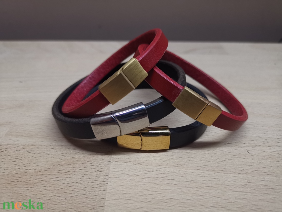 Növényi cserzésű bőr karkötő - esküvő - ékszer - karkötő & csuklódísz - Meska.hu