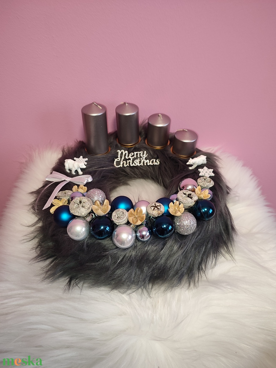 Szőrmés Adventi koszorú  - karácsony - adventi díszek - adventi gyertyadíszek és koszorúdíszek - Meska.hu
