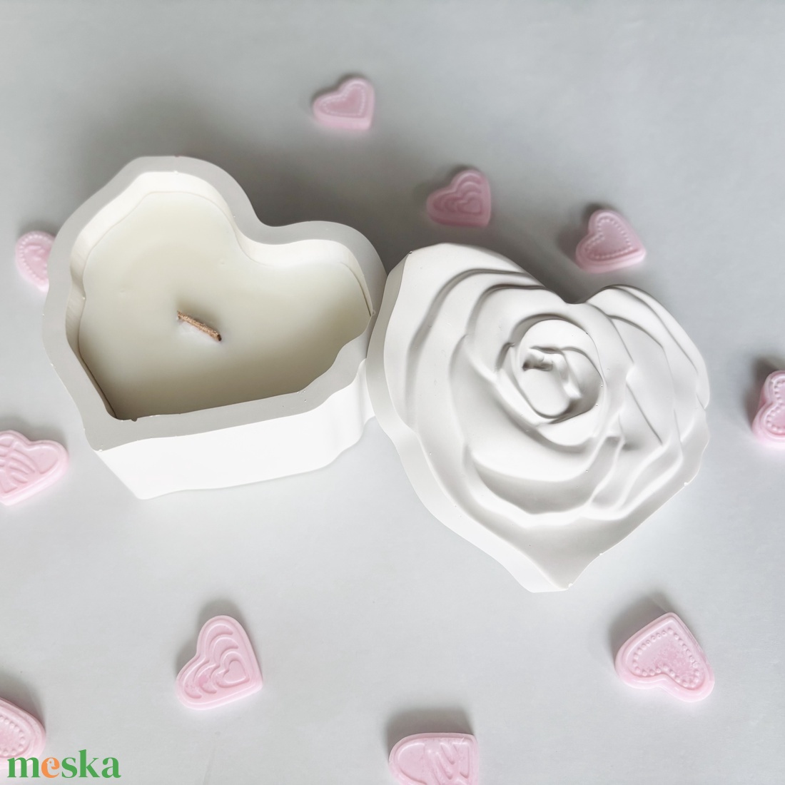 Rózsa fedeles szív alakú tégely � fa kanócos szójagyertya - otthon & életmód - gyertya, illat, aroma - gyertya - Meska.hu