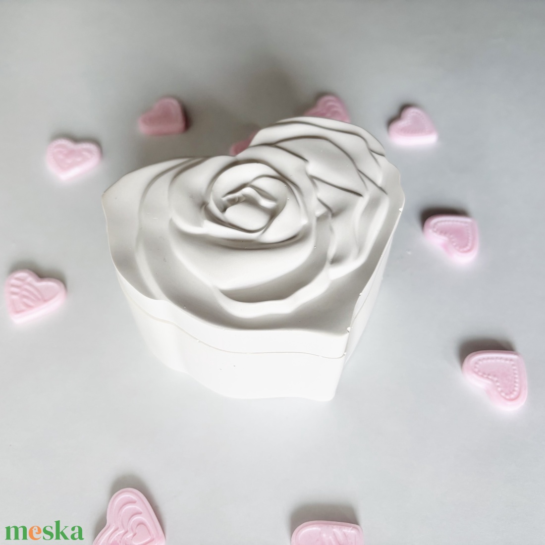 Rózsa fedeles szív alakú tégely � fa kanócos szójagyertya - otthon & életmód - gyertya, illat, aroma - gyertya - Meska.hu