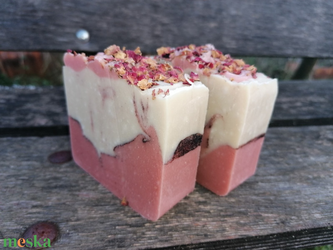 ROSA LATTE 150 gr - szépségápolás - szappan & fürdés - kézműves szappan - Meska.hu ROSA LATTE 150 gr - szépségápolás - szappan & fürdés - kézműves szappan - Meska.hu