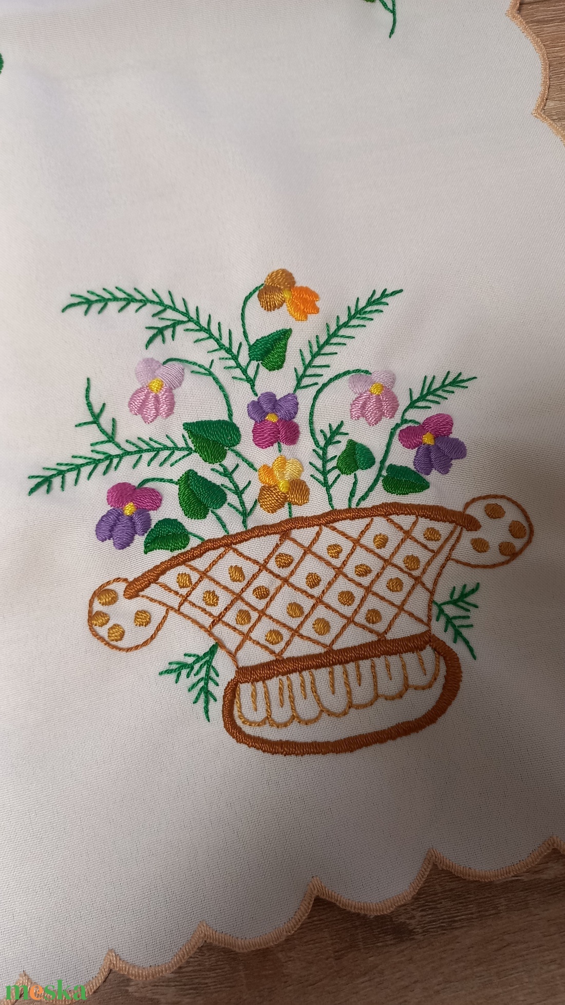 Kosaras himzett futó -  - Meska.hu