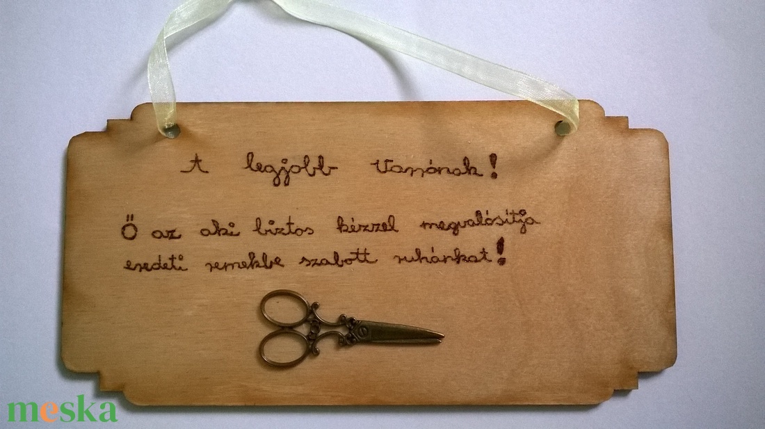 Köszönő tábla a legjobb varrónak - otthon & életmód - dekoráció - kép & falikép - táblakép - Meska.hu Köszönő tábla a legjobb varrónak - otthon & életmód - dekoráció - kép & falikép - táblakép - Meska.hu
