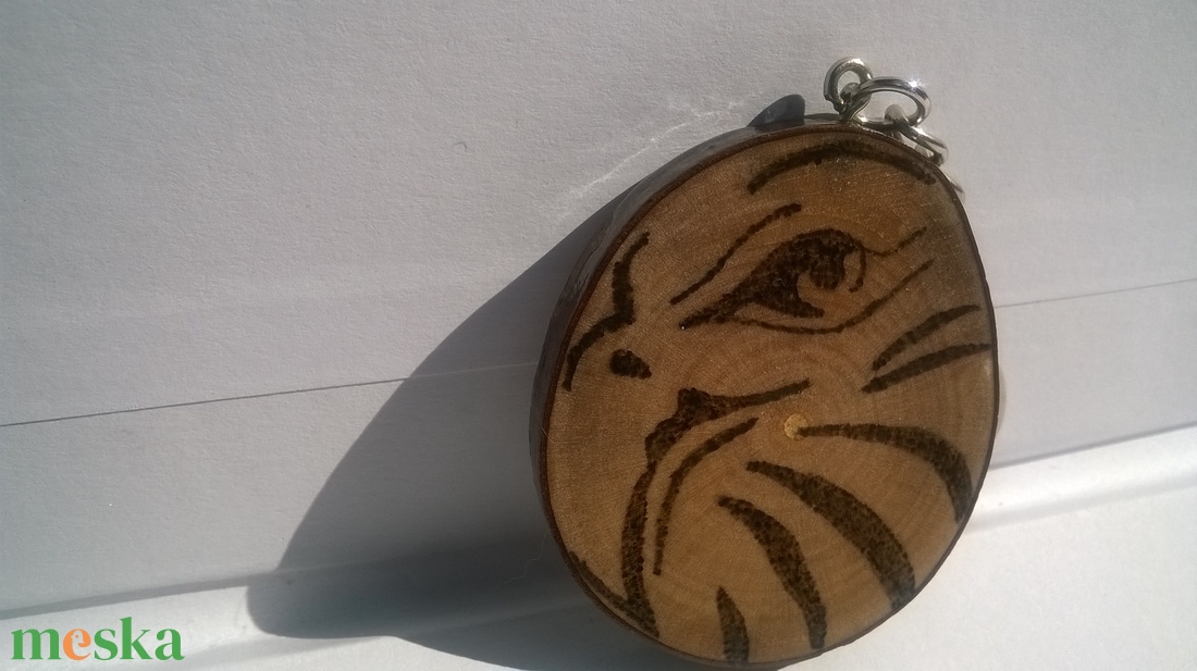 Sas madaras kulcstartó - táska & tok - kulcstartó & táskadísz - kulcstartó - Meska.hu