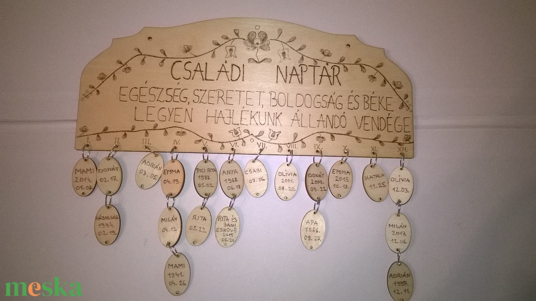 Motívumos családi naptár - otthon & életmód - dekoráció - fali és függő dekoráció - falinaptár & öröknaptár - Meska.hu Motívumos családi naptár - otthon & életmód - dekoráció - fali és függő dekoráció - falinaptár & öröknaptár - Meska.hu