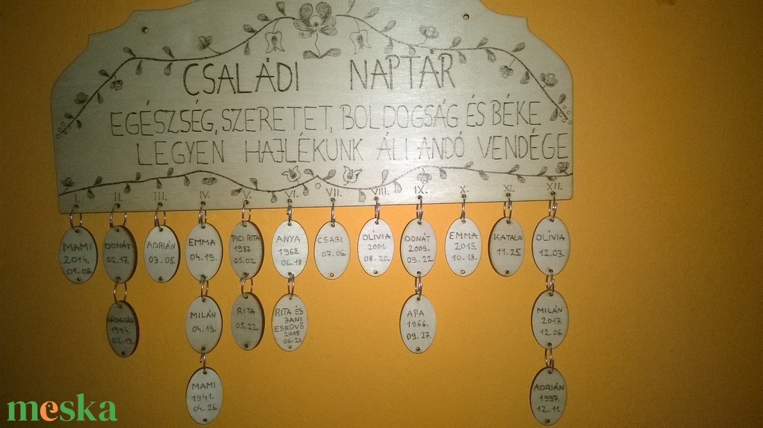 Motívumos családi naptár - otthon & életmód - dekoráció - fali és függő dekoráció - falinaptár & öröknaptár - Meska.hu Motívumos családi naptár - otthon & életmód - dekoráció - fali és függő dekoráció - falinaptár & öröknaptár - Meska.hu