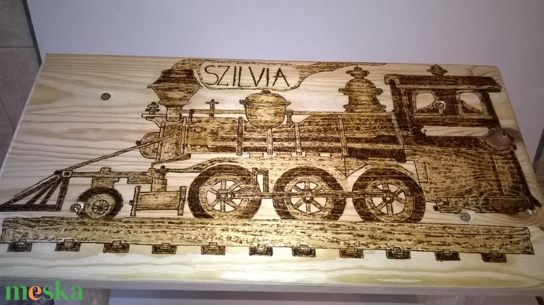 Vonatos sámli Szilviának - otthon & életmód - bútor - szék & fotel - Meska.hu Vonatos sámli Szilviának - otthon & életmód - bútor - szék & fotel - Meska.hu