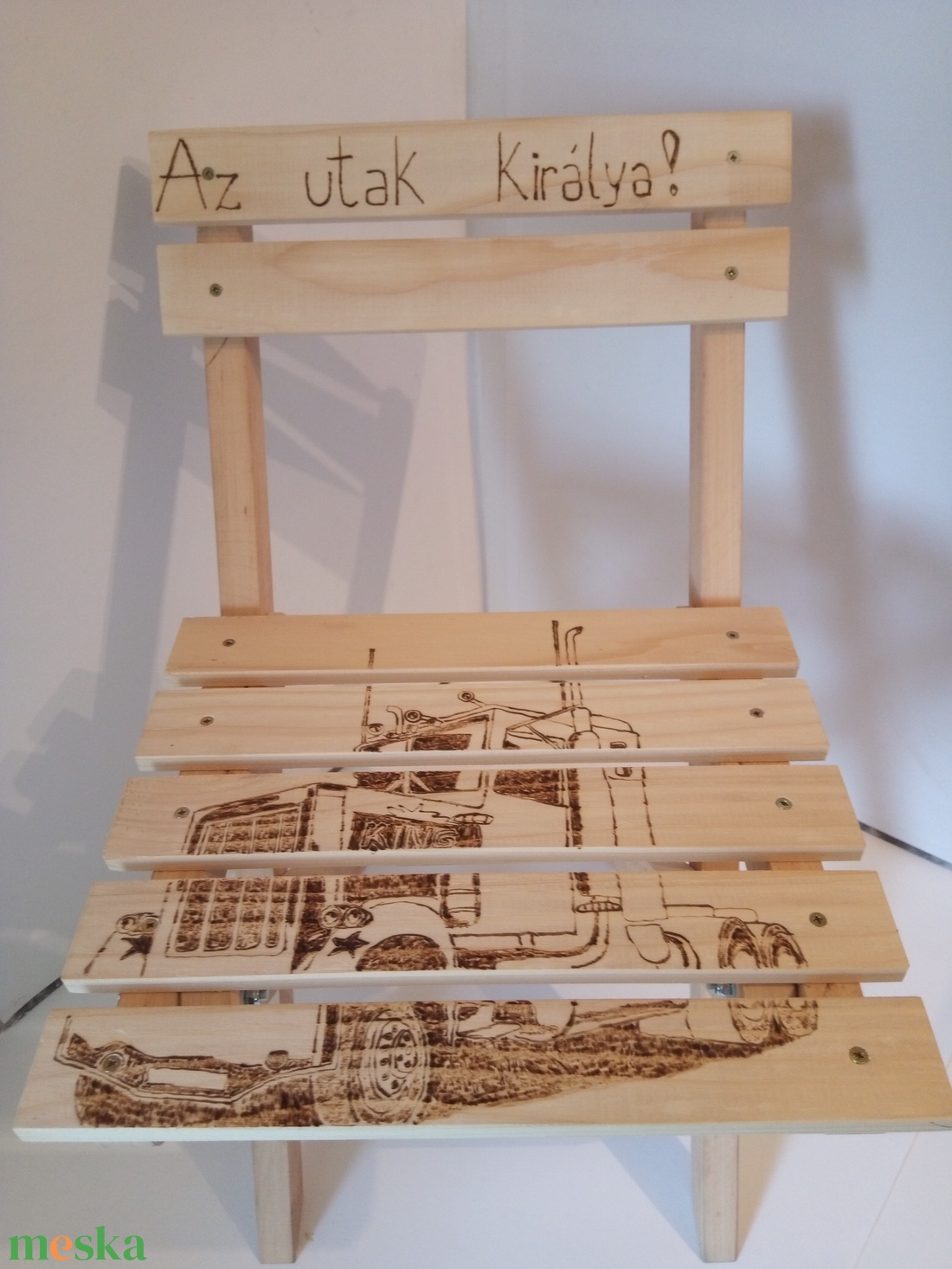 Kamionos kisszék - otthon & életmód - babaszoba, gyerekszoba - gyerek szék, sámli - Meska.hu