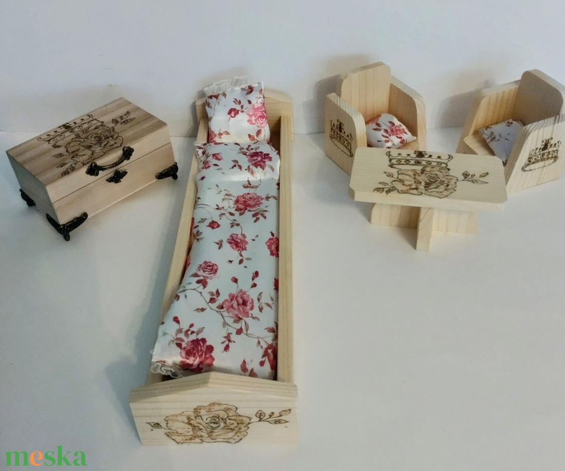 Rózsák hercegnője baba bútor  - játék & sport - baba & babaház - barbie ruhák - Meska.hu