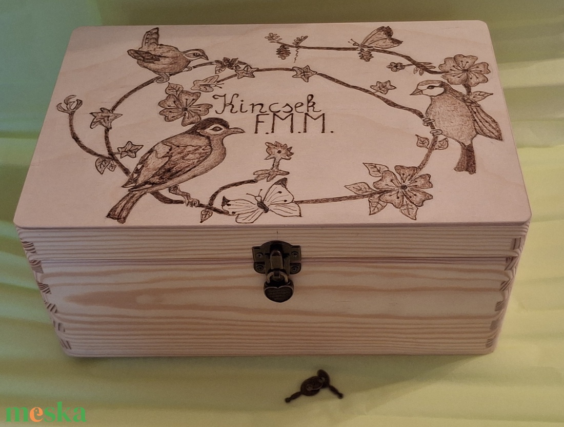 Lakatos kincses doboz - otthon & életmód - dekoráció - asztal és polc dekoráció - díszdoboz - Meska.hu