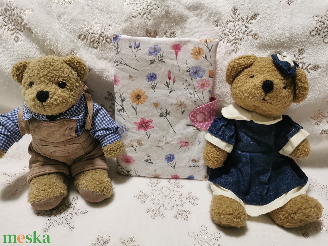 Csajos egészségügyi kis könyv borító - otthon & életmód - papír, írószer - könyv- és füzetborító - Meska.hu