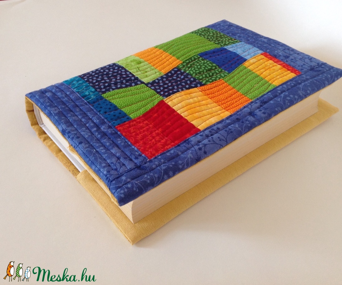 Patchwork könyvborító - táska & tok - pénztárca & más tok - zsebkendőtartó tok - Meska.hu Patchwork könyvborító - táska & tok - pénztárca & más tok - zsebkendőtartó tok - Meska.hu