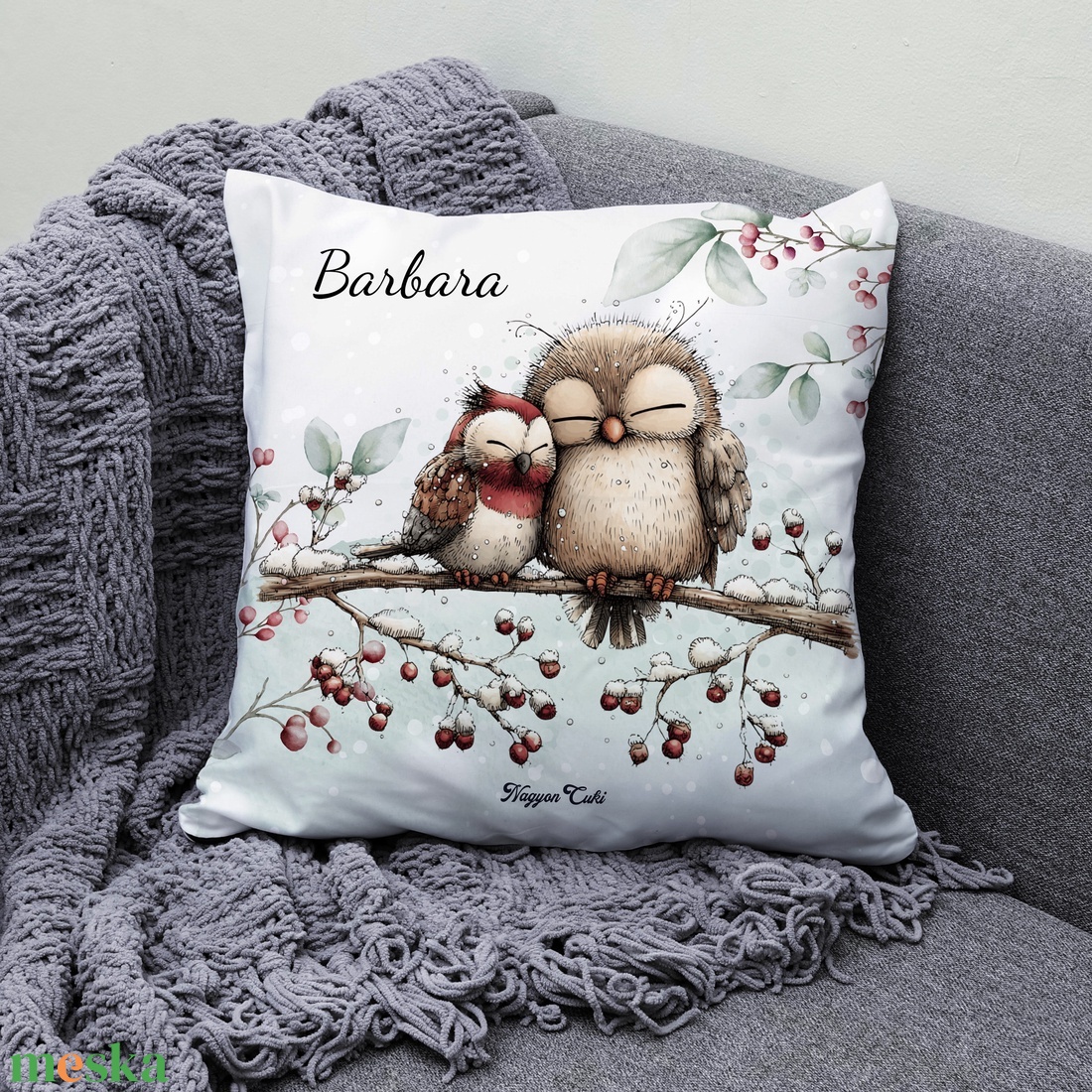 Névre szóló cuki karácsonyi baglyocskák mintás 40x40-es díszpárna - egyedi feliratos karácsonyi ajándék (POLI40-0519) - otthon & életmód - lakástextil - párna & párnahuzat - díszpárna (belsővel együtt) - Meska.hu