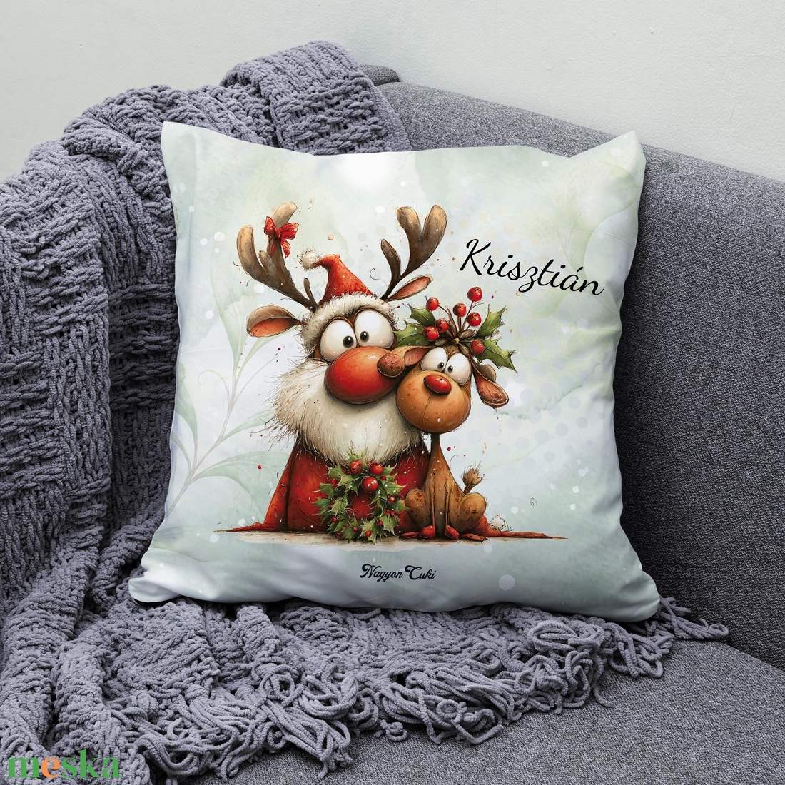 Névre szóló karácsonyi Mikulás és Rudolf mintás 40x40-es díszpárna - egyedi feliratos karácsonyi ajándék (POLI40-0526) - otthon & életmód - lakástextil - párna & párnahuzat - díszpárna (belsővel együtt) - Meska.hu