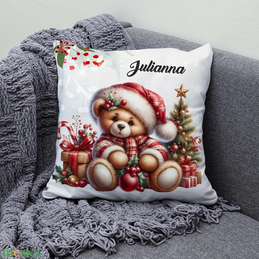 Névre szóló karácsonyi Teddy maci (ajándék) mintás 40x40es díszpárna - egyedi feliratos karácsonyi ajándék (POLI40-0353) - otthon & életmód - lakástextil - párna & párnahuzat - díszpárna (belsővel együtt) - Meska.hu