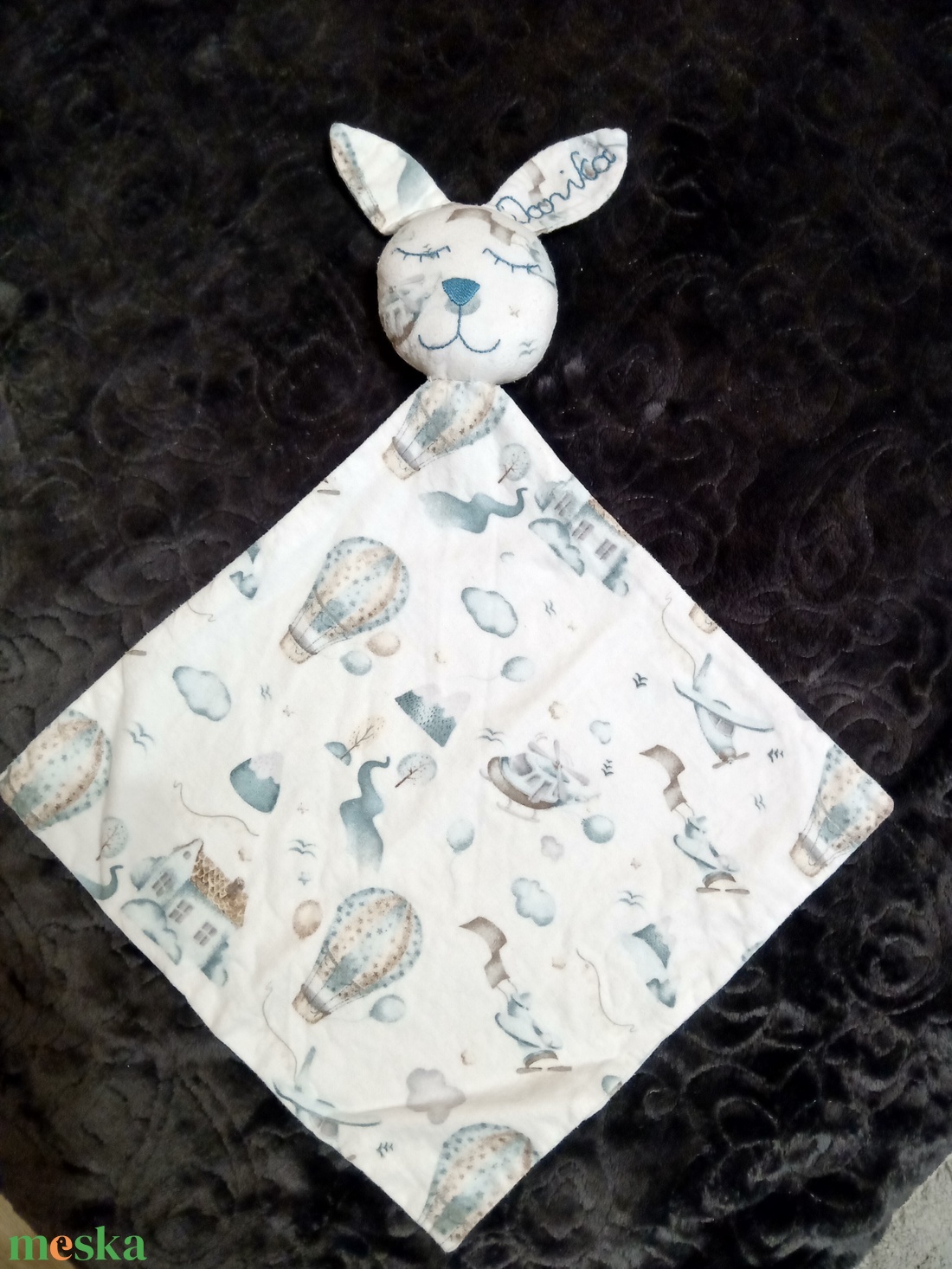 Névvel ellátott nyuszi szundikendő - játék & sport - plüssállat & játékfigura - nyuszi - Meska.hu