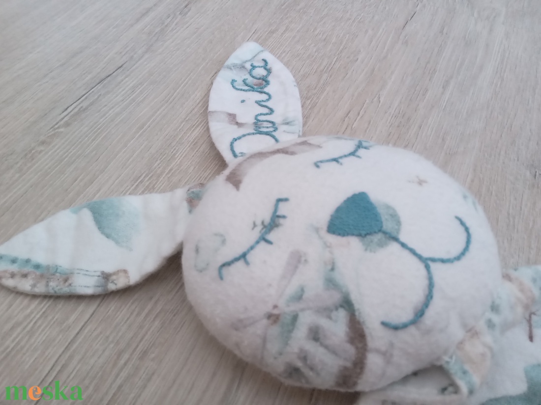 Névvel ellátott nyuszi szundikendő - játék & sport - plüssállat & játékfigura - nyuszi - Meska.hu