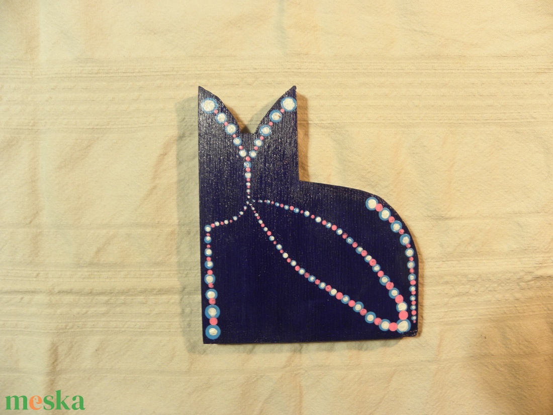 Kék, lila cica figura - Egyedi, naiv stílusú festett fa  - művészet - más művészeti ág - Meska.hu