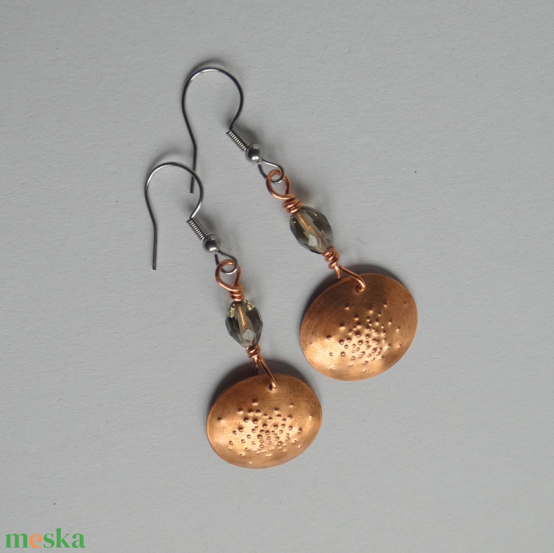 Rosegold és szürke réz fülbevaló - ékszer - fülbevaló - lógós kerek fülbevaló - Meska.hu Rosegold és szürke réz fülbevaló - ékszer - fülbevaló - lógós kerek fülbevaló - Meska.hu