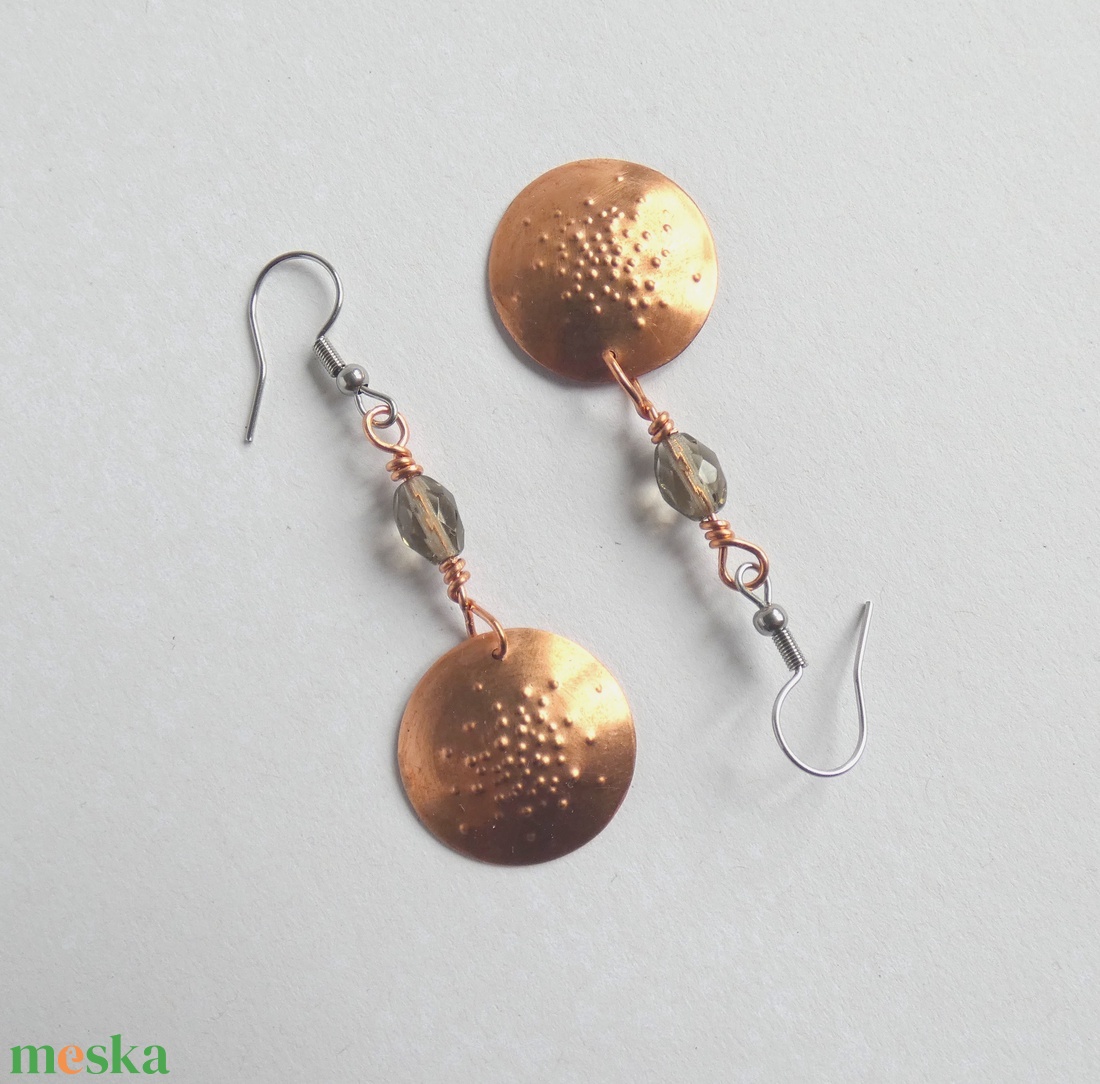 Rosegold és szürke réz fülbevaló - ékszer - fülbevaló - lógós kerek fülbevaló - Meska.hu