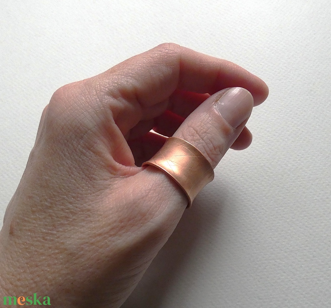 Homorú réz gyűrű - ékszer - gyűrű - statement gyűrű - Meska.hu