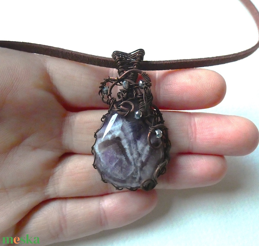 Ametiszt csepp réz medál - ékszer - nyaklánc - medál - Meska.hu