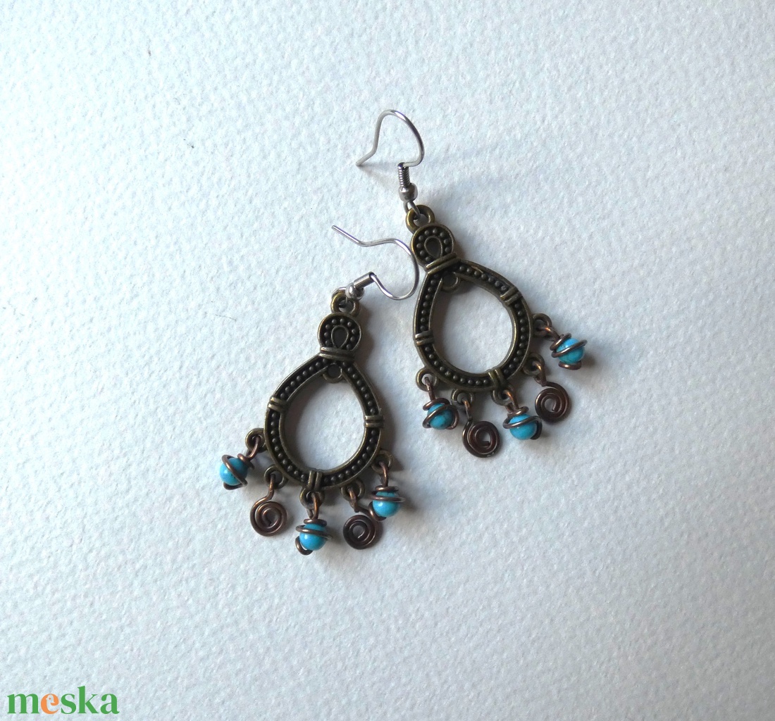 Ezeregy éj fülbevaló - ékszer - fülbevaló - lógó fülbevaló - Meska.hu