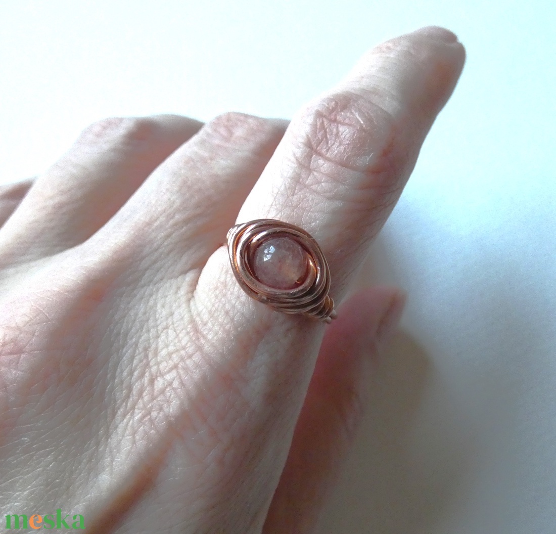 Érzéki Eperkvarc réz gyűrű - ékszer - gyűrű - gyöngyös gyűrű - Meska.hu