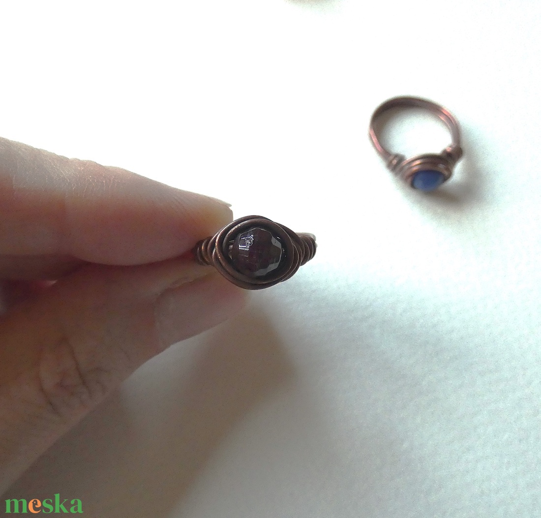 Mélyvörös réz gyűrű - ékszer - gyűrű - gyöngyös gyűrű - Meska.hu