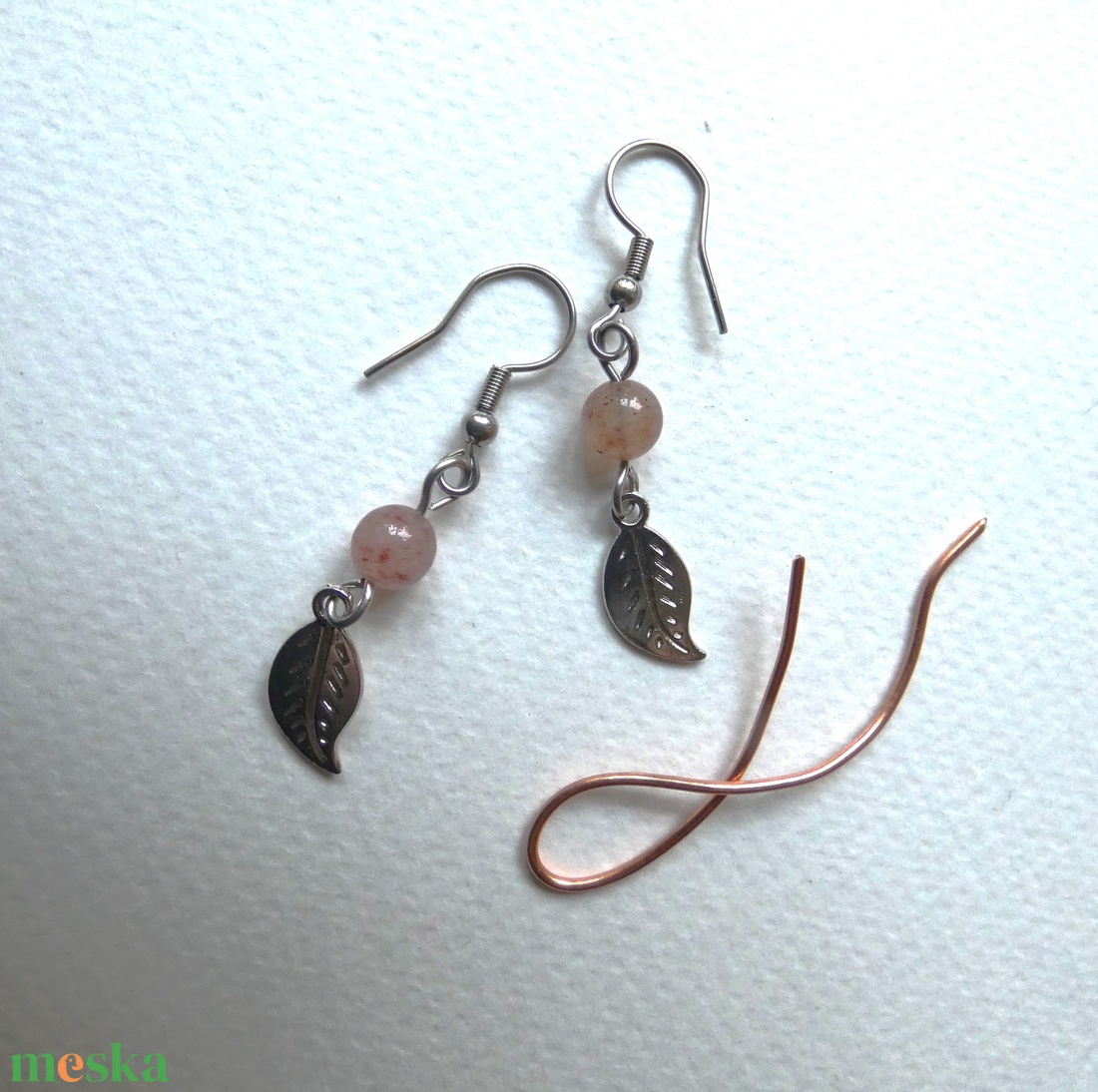 Ezüst levelek acél fülbevaló - ékszer - fülbevaló - lógó fülbevaló - Meska.hu