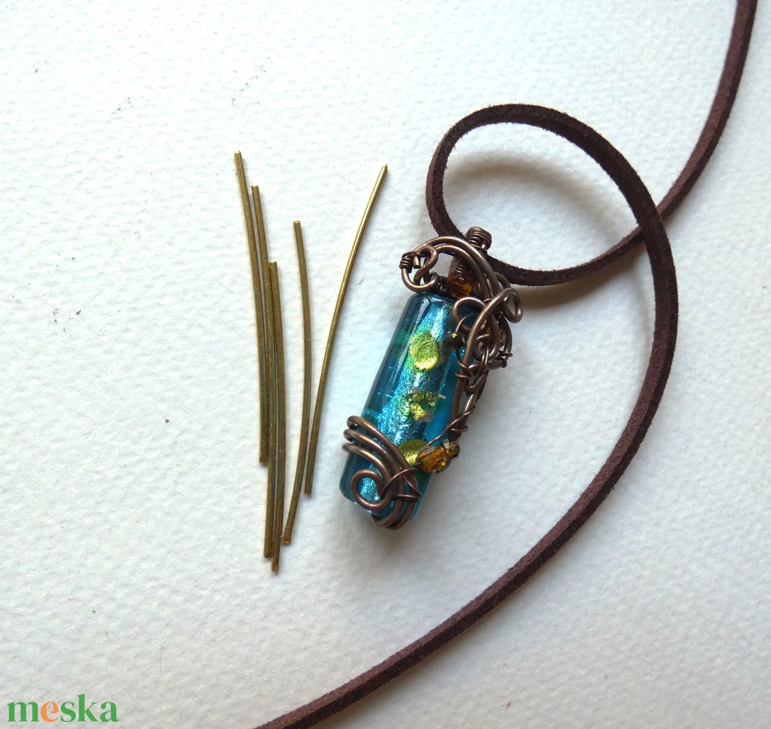 Arany és türkiz muranói medál - ékszer - nyaklánc - medál - Meska.hu
