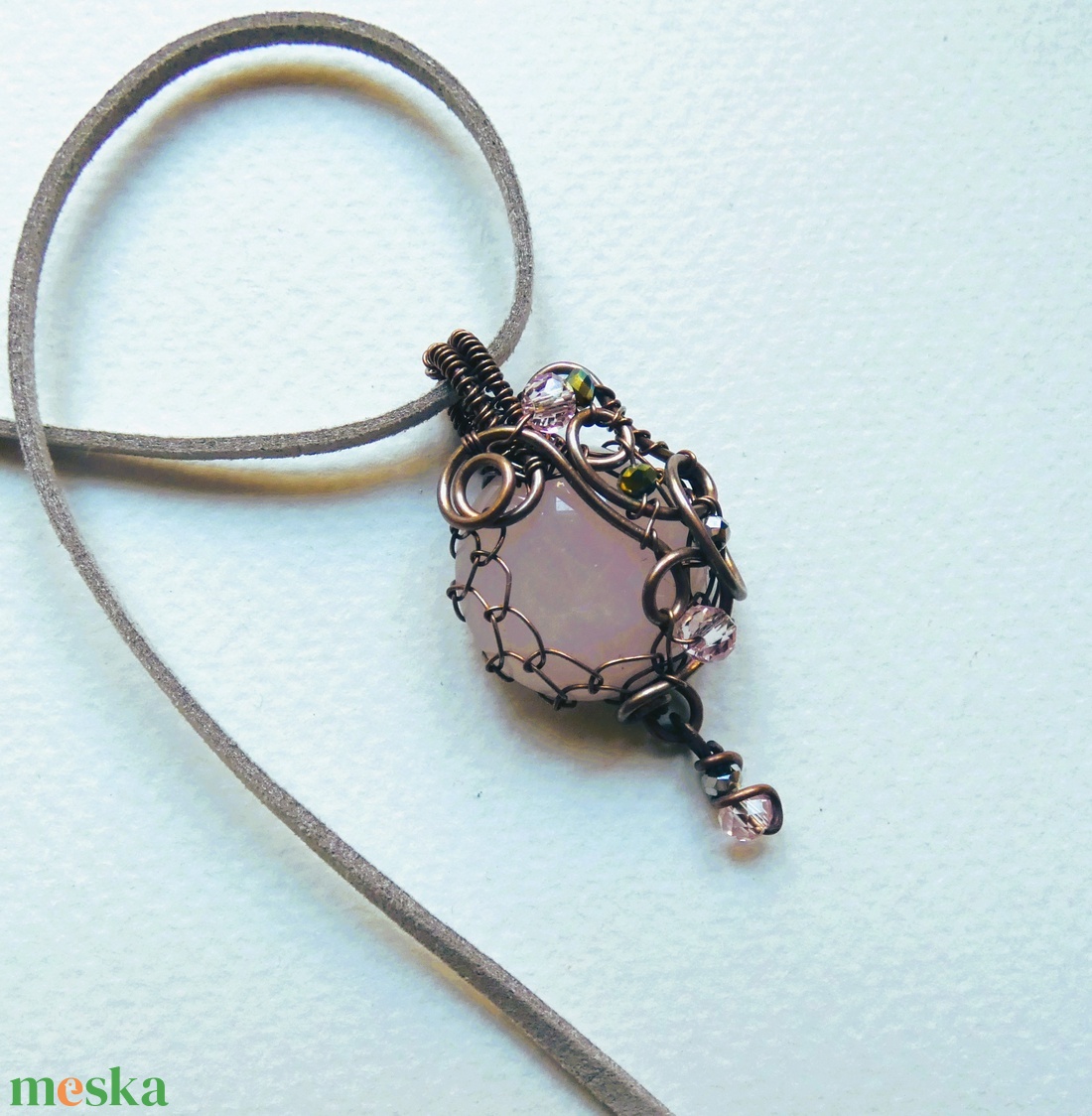 Gyengéd érzelmek - ásványos réz medál - ékszer - nyaklánc - medál - Meska.hu