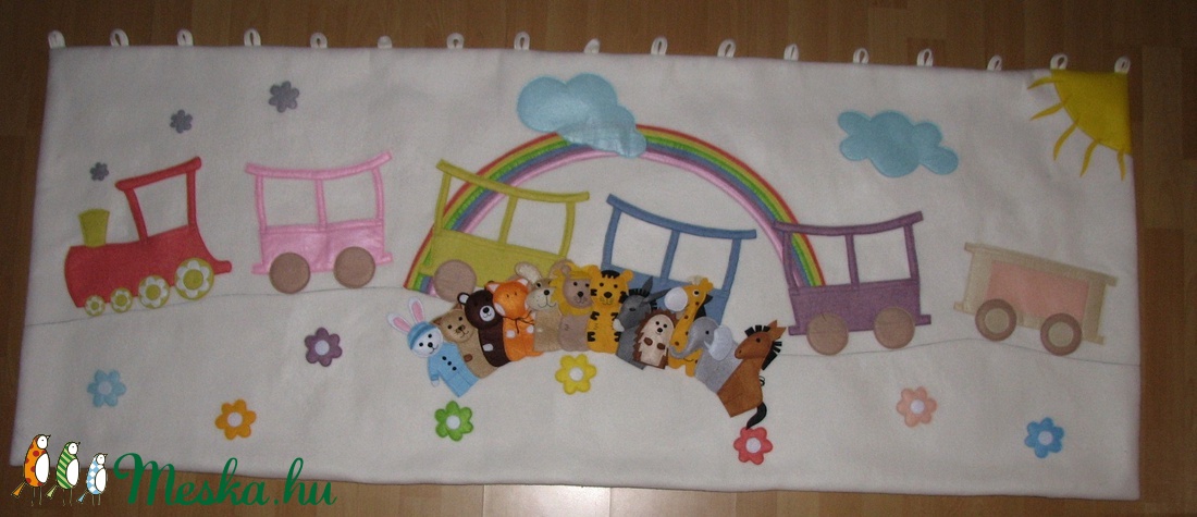 Vonatos ujbábos gyerek falvédő  pasztel színben -  - Meska.hu