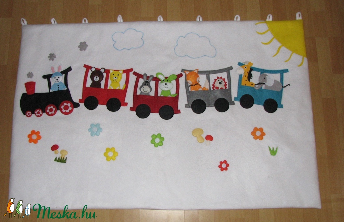 Vonatos falvédő ujjbábokkal  139X90 -  - Meska.hu