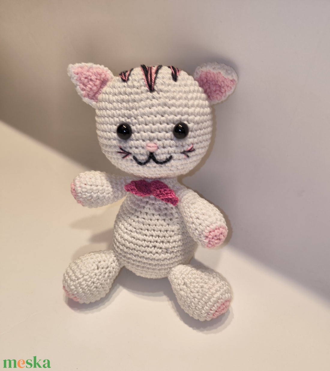 Horgolt fehér cica _Amigurumi figura - játék & sport - plüssállat & játékfigura - cica - Meska.hu Horgolt fehér cica _Amigurumi figura - játék & sport - plüssállat & játékfigura - cica - Meska.hu