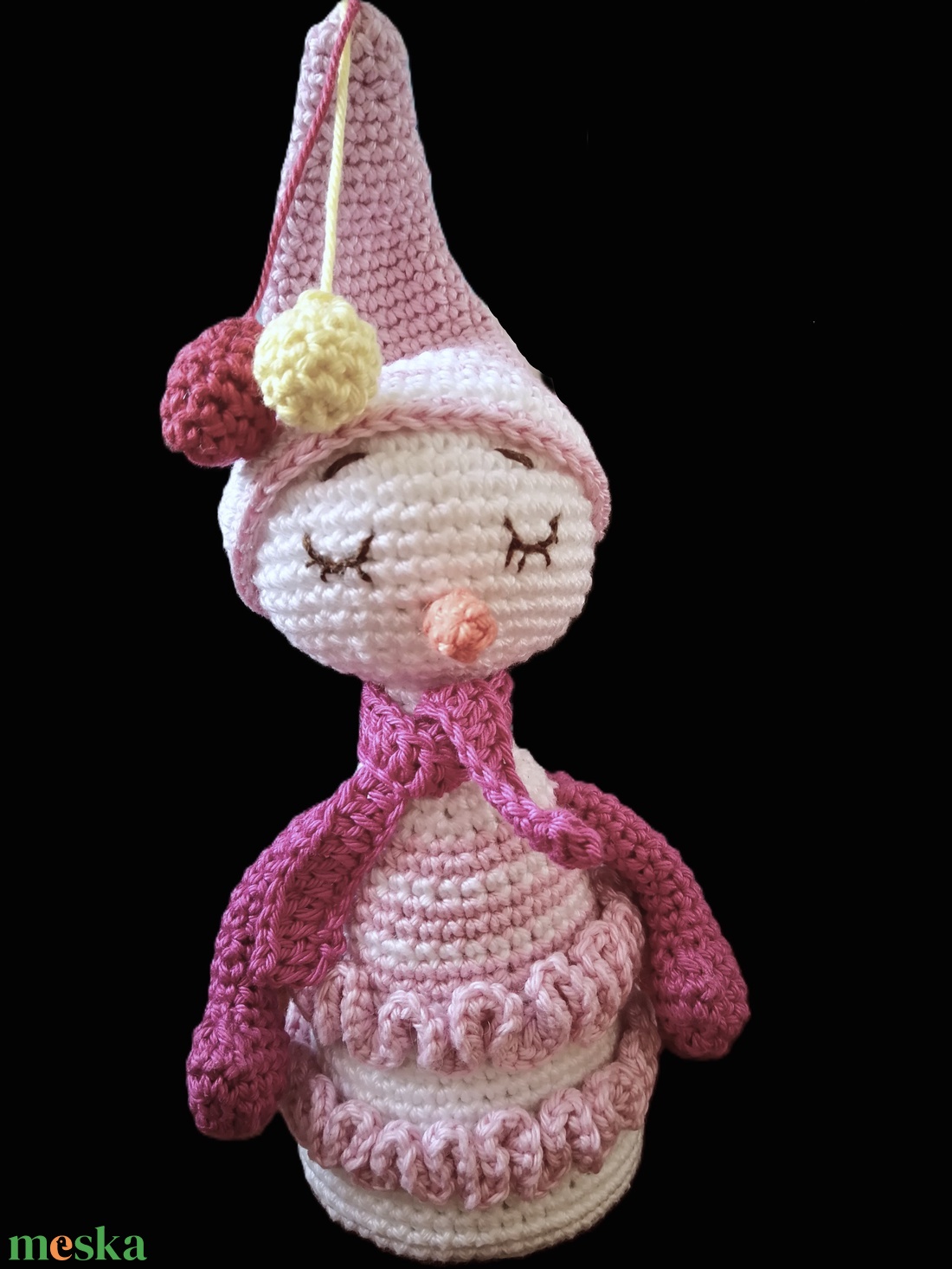 Manócska/Hóember _Amigurumi figura - karácsony - karácsonyi lakásdekoráció - karácsonyi manók, figurák - Meska.hu