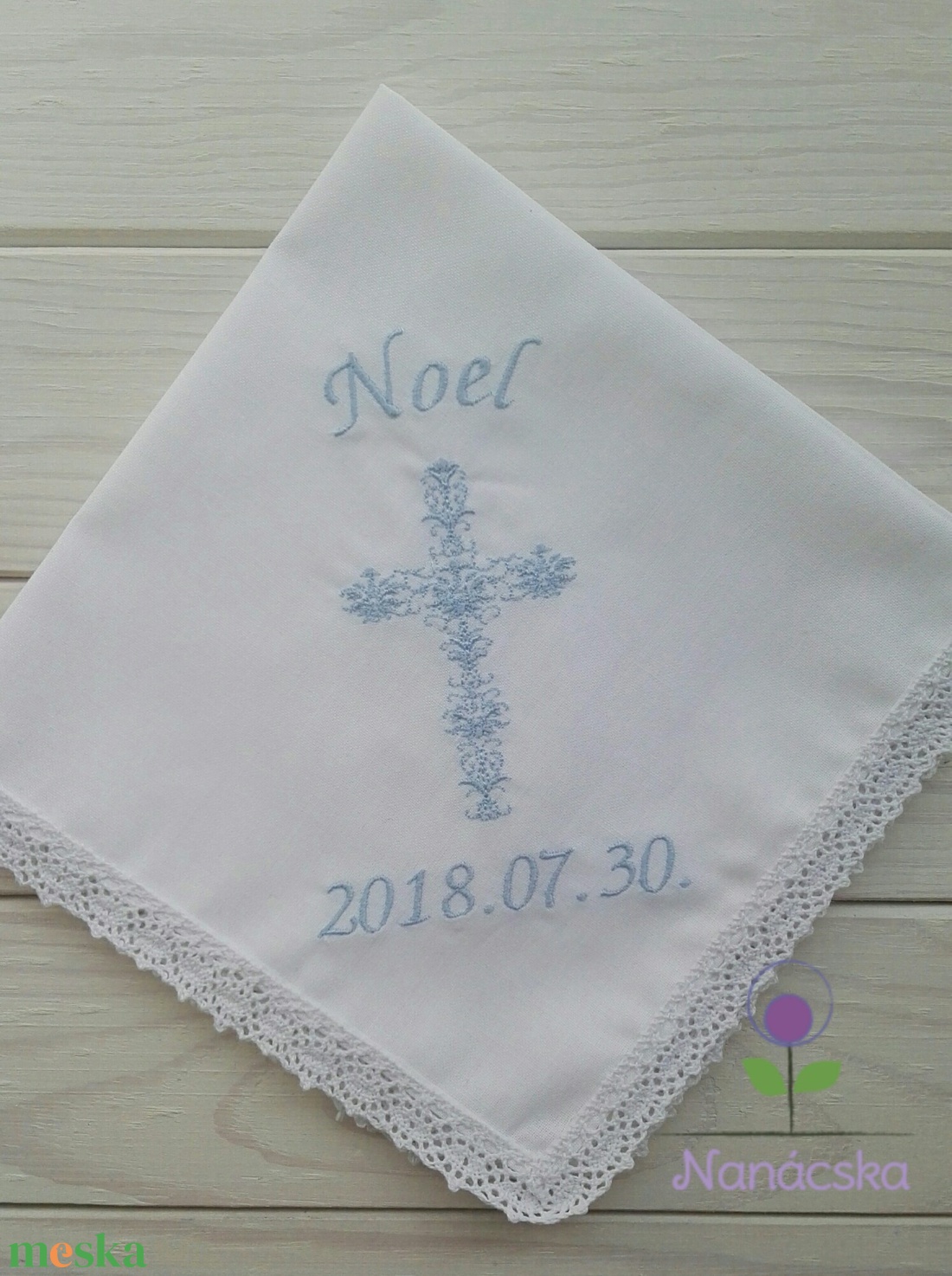Egyedi hímzett keresztelő kendő - fiú - ruha & divat - sál, sapka, kendő - kendő - Meska.hu Egyedi hímzett keresztelő kendő - fiú - ruha & divat - sál, sapka, kendő - kendő - Meska.hu