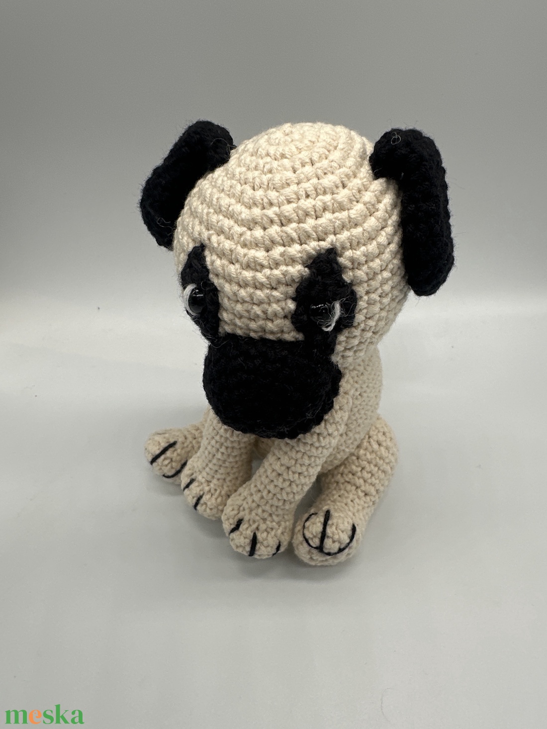 Horgolt mopsz - játék & sport - plüssállat & játékfigura - kutya - Meska.hu